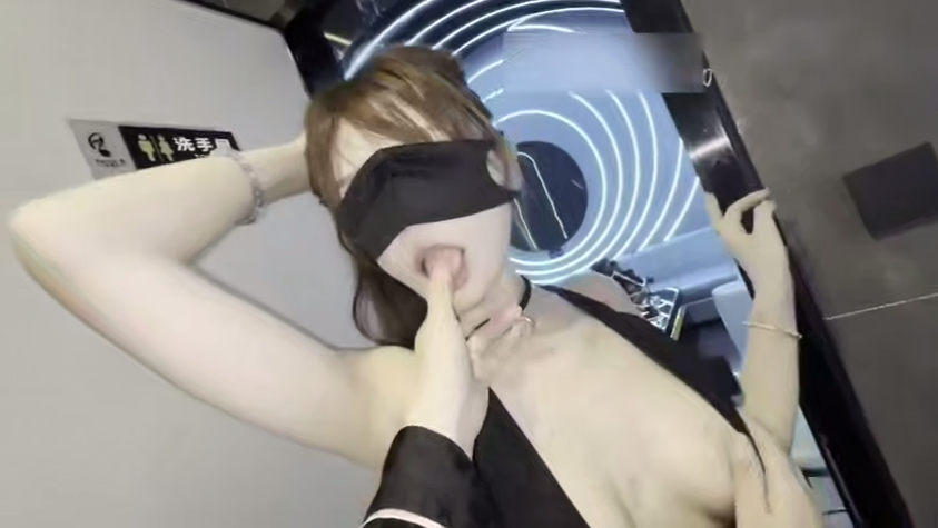 高价自购调教大神-土豪专属玩物，KTV调教抖音小网红，口交拉了好多口水丝，这个身材和奶子都特别完美，各种姿势插入！