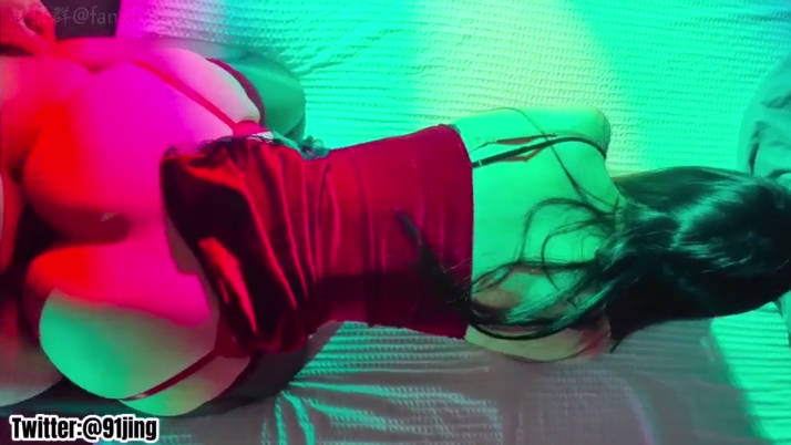 约操巨臀少妇这腰臀比搭配这件红色情趣睡衣简直就是天生炮架子鲜嫩白虎穴拉丝淫靡汁液人美穴美爽爆