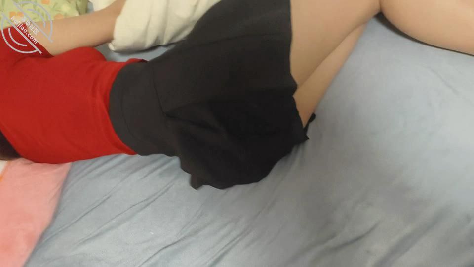 海角社区 疯狂输出喝酒后的表妹，根本把持不住，逼紧水多叫声淫荡