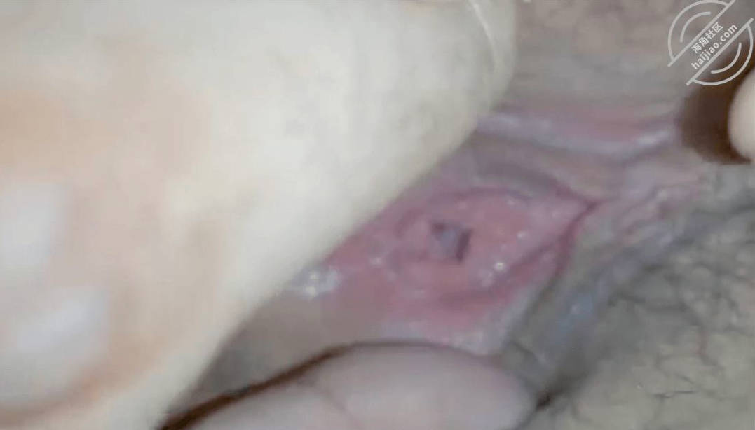 海角社区 原创！扎着马步干表妹！在哭声和反抗中，我狠狠强奸了表妹灵魂和肉身！