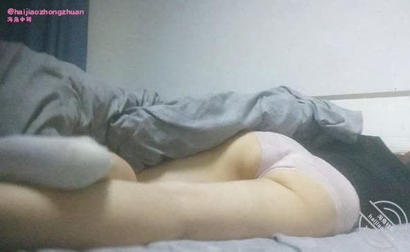 海角社区 当老师的反差婊姐姐(十四）姐姐嘴上一直说着不要，摸了几下内裤都湿透了。