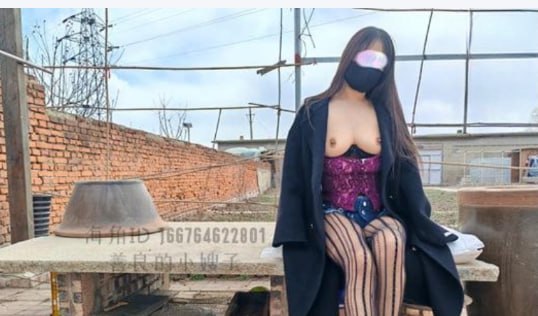 海角社区  善良的小嫂子 37-38 大院子暴露美乳媒体 直接脱下裤子把鸡吧塞到嫂子嘴里